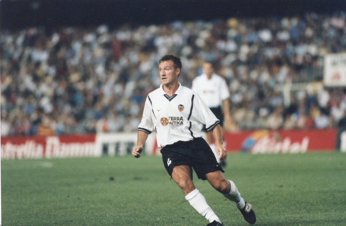 valenciacf's tweet photo. La final de la #FIFAWorldCup tendrá mucho #ADNVCF 🦇

¿Twitter Valencia con quien va en la final?
🔁 RT: Argentina 🇦🇷
❤️ Me gusta: Francia 🇫🇷 https://t.co/l6m6uB9kNQ