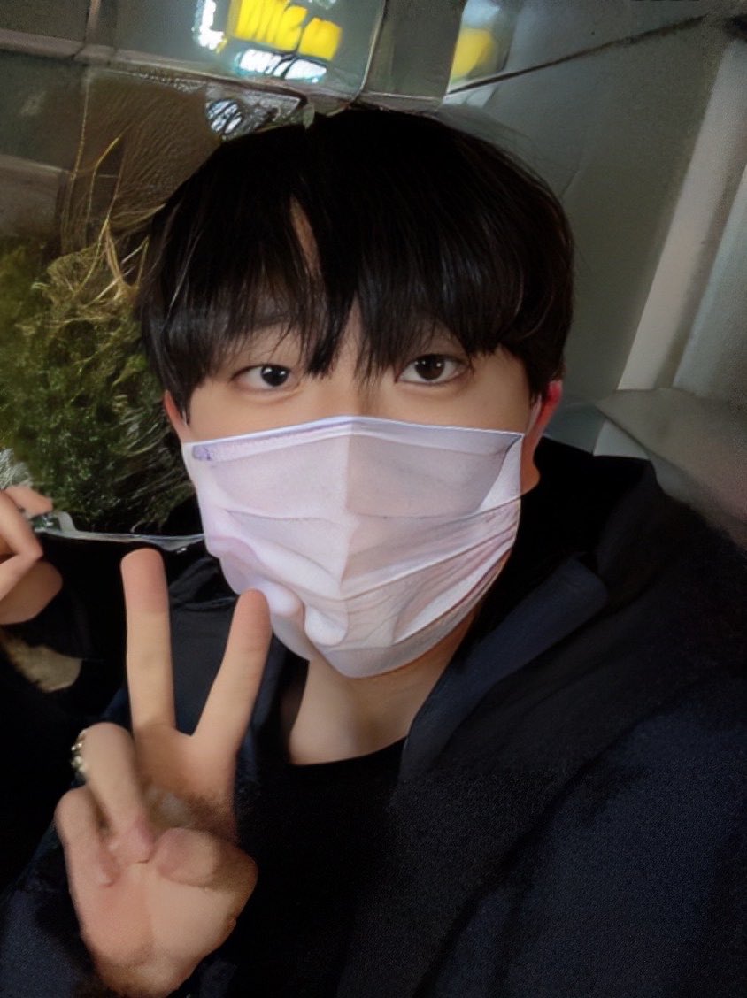 easy_h_'s tweet photo. 제스쳐님 오랜만에 봐서 너무 좋았당🥲 https://t.co/doqWvSeZ6r