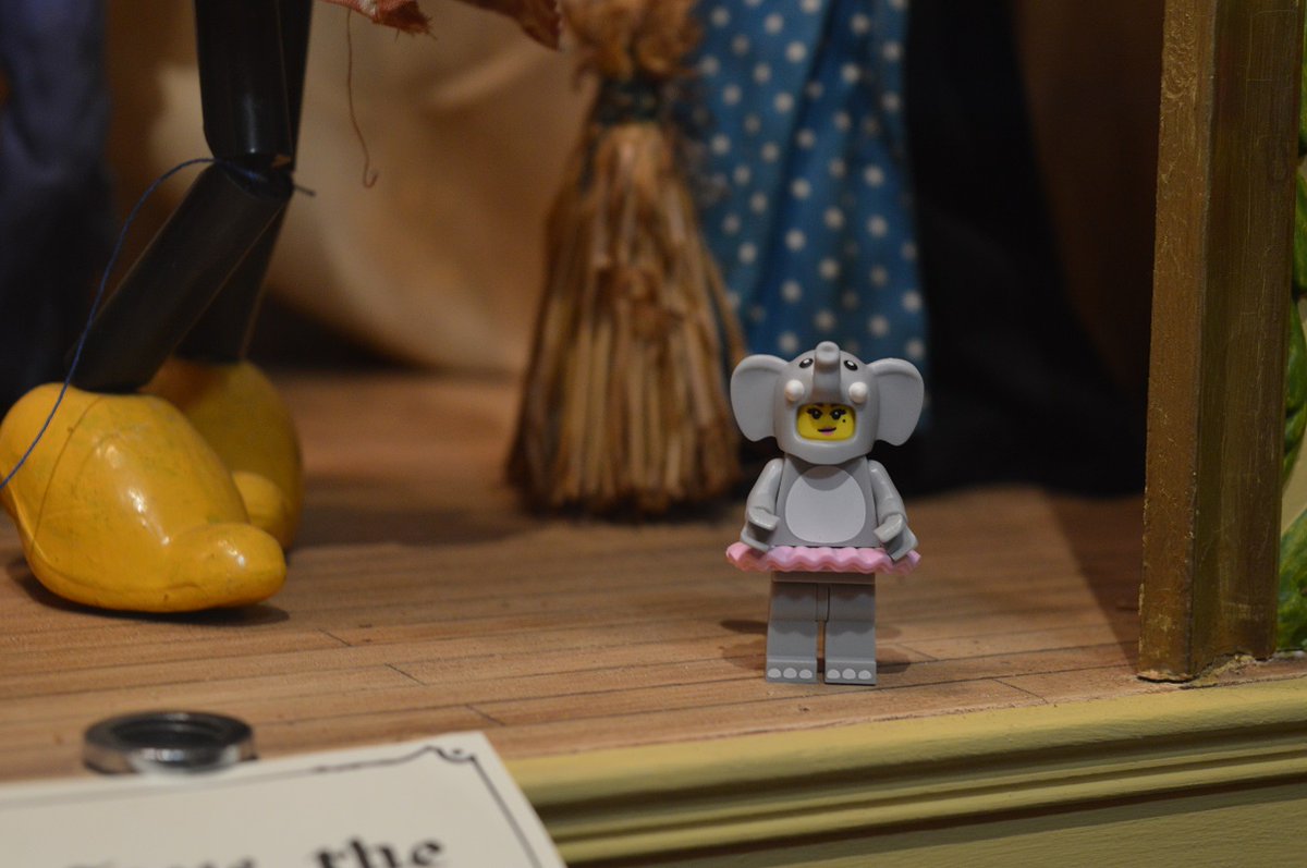 thetoymuseum's tweet photo. Some of the lego minifigures around Brighton Toy Museum aren't on the treasure hunt. Can you find them all?
#Brighton #VisitBrighton #BrightonChristmas #MuseumFun #KidsInMuseums #LegoMinifigures #LegoBricks #LegoBlocks #LegoChristmas #LegoBuilder #LegoFans #LegoOfInstagram https://t.co/30zpBQJ38D
