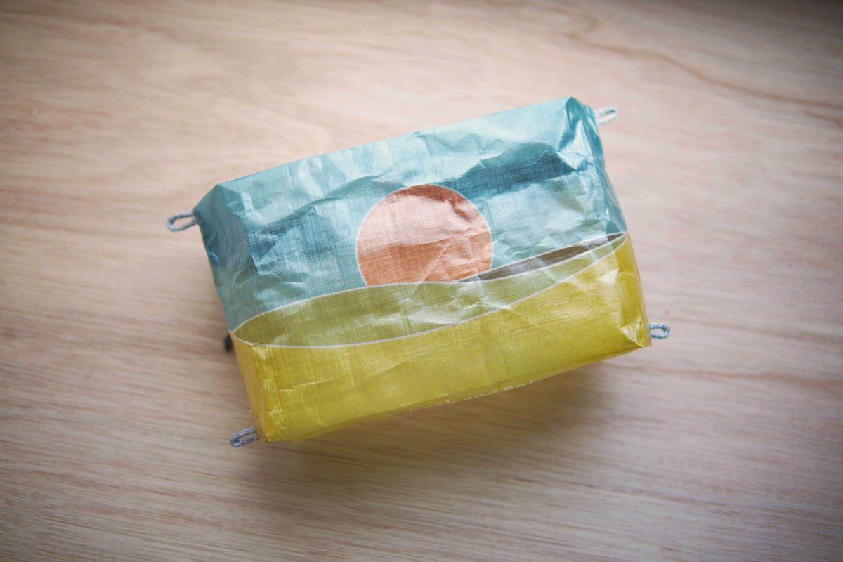 perm_and_baton's tweet photo. Upper Zip SACK M [Laid-back]

"そんな事を考える余裕があれば自然と色々な楽しいことが舞い降りてくる。
ユラユラと揺れるハンモックの上で。
テクテクと自分のペースで歩くトレイルで。
サンサンと照らす太陽の下で。"

https://t.co/QzmrxKWrqa

#レイドバック
#アウトドア
#キャンプ
#ULギア
#DCF https://t.co/57fVuKlM5b