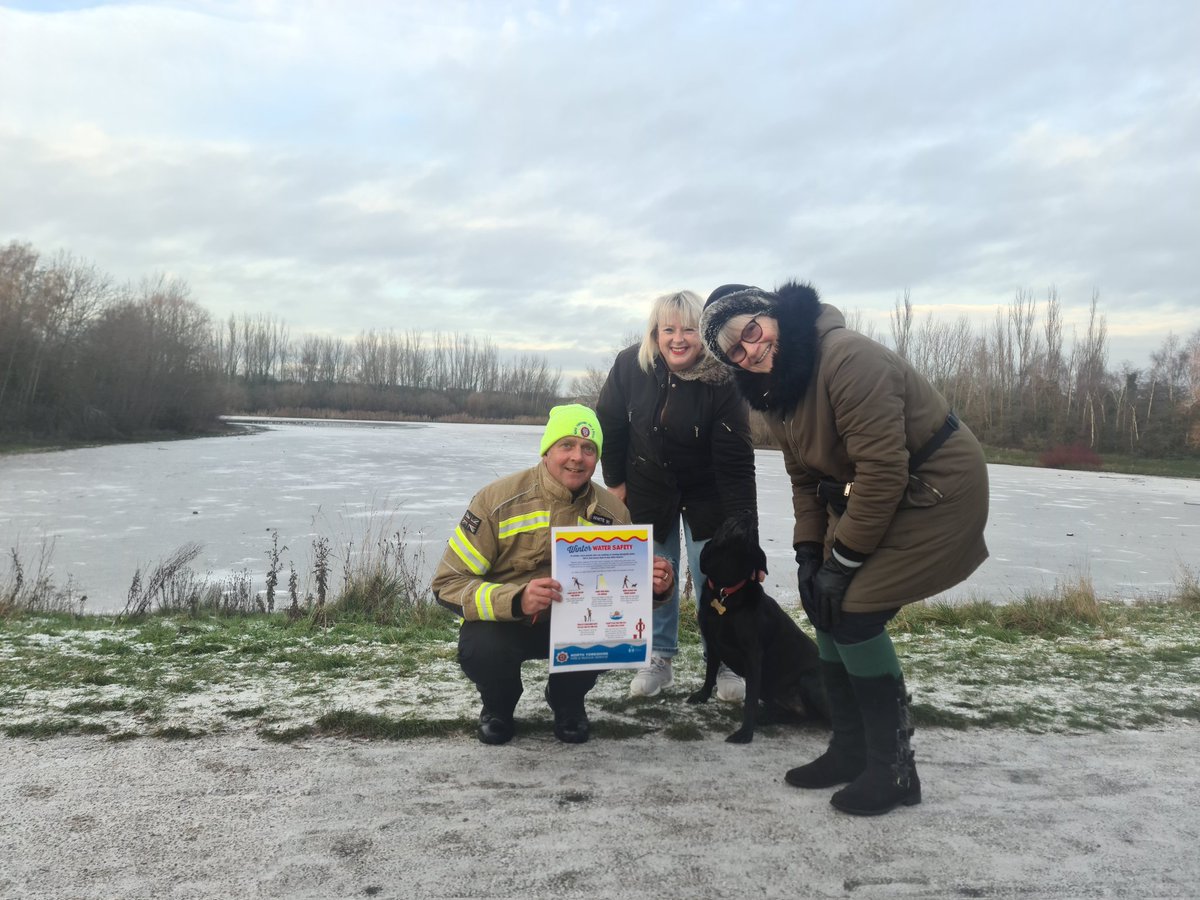 Today Huntington white watch have been engaging with the local community, rasing awareness on the dangers of frozen open bodies of water. 
<a href="/NorthYorksFire/">North Yorkshire Fire & Rescue Service</a> 
#NYFRS #WATERSAFETY #COMMUNITY