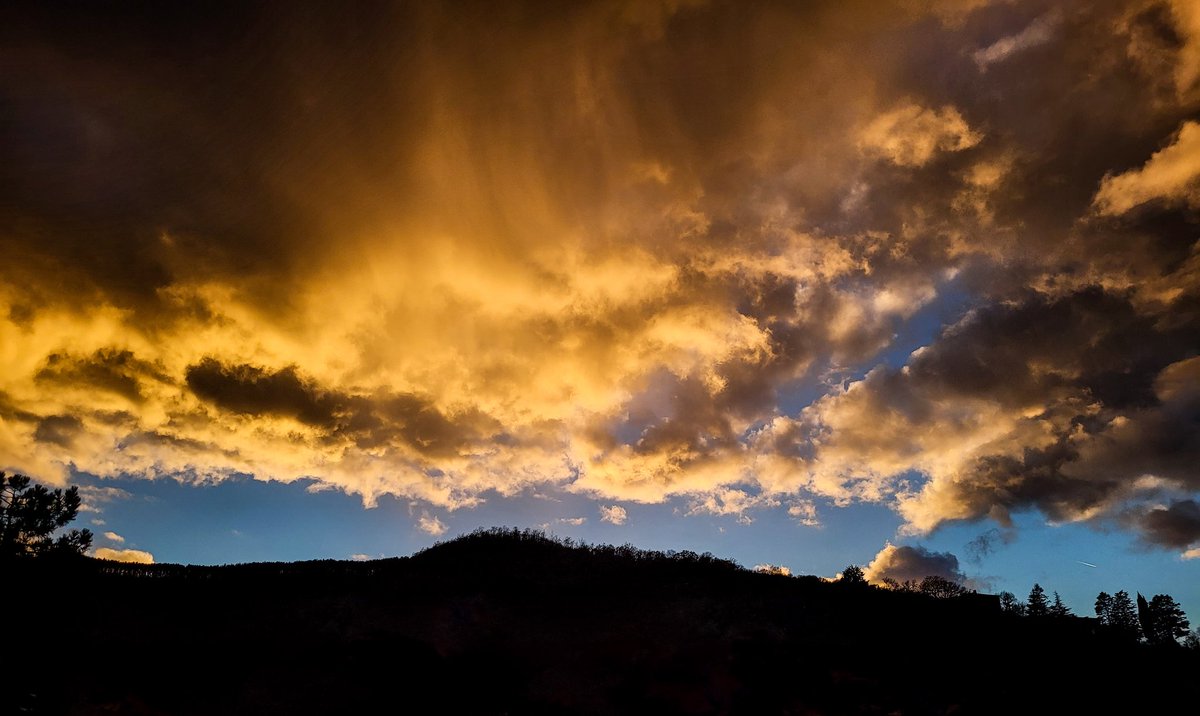 olaurone's tweet photo. Cielo, manca. https://t.co/98MXiwzuNZ
