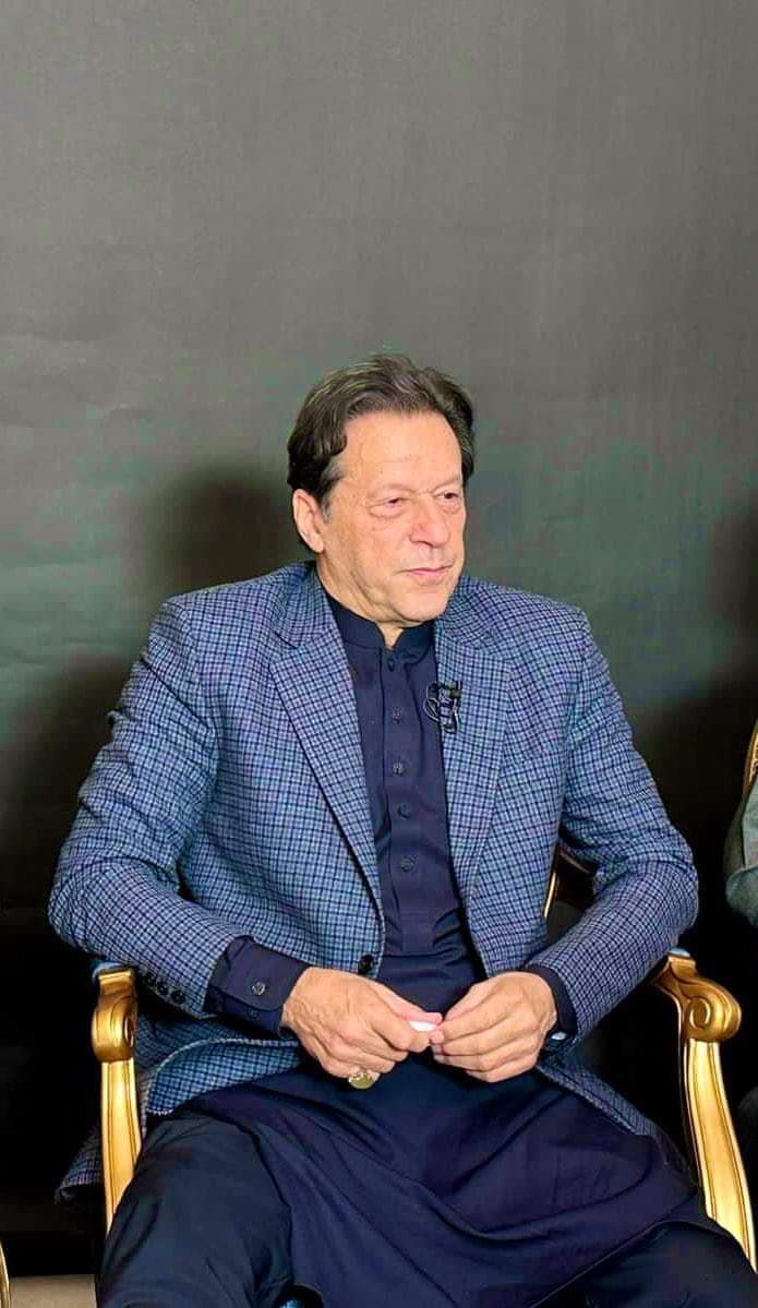 MAyaz804's tweet photo. دنیائے اسلام کا عظیم لیڈر مرد مجاہد عمران احمد خان نیازی 😍❤💚
#Assemblys
#لیکر_رہیں_گے_آزادی https://t.co/ClQt28S2fW