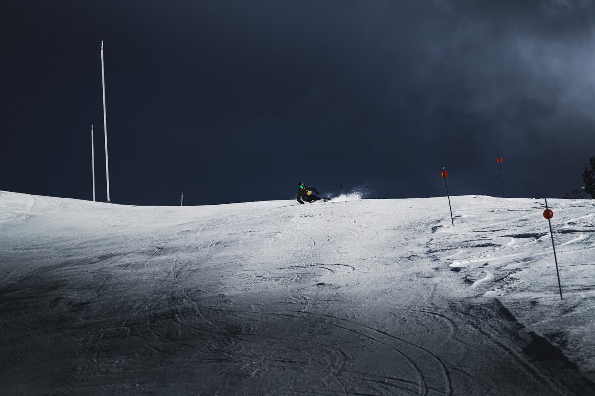 Agárrate que vienen curvas ¡de las buenas! 👊

📸 Jaime Varela Martimpé
⛷️ Pol Rocamora / <a href="/TxemaTrull/">Txema Trull</a>  / Carlos Llerando / <a href="/Aymarfreeride/">Aymar Navarro</a>
🎿 <a href="/atomic/">I AM...</a>

#BaqueiraEsBaqueira
#BaqueiraBeret