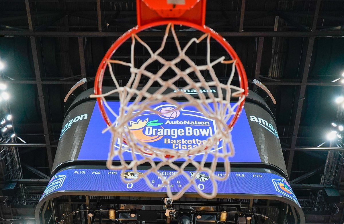 Capital One Orange Bowl tweet media