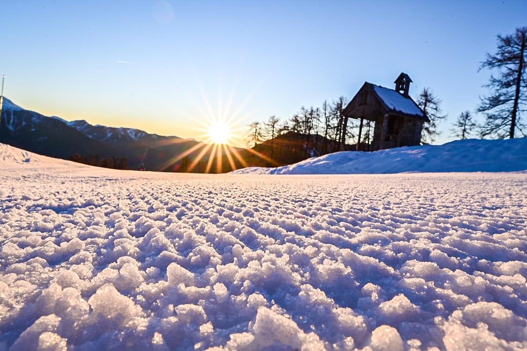 puremontagne's tweet photo. On vous attend pour venir profiter des joies de la montagne 🤩 https://t.co/wEqd1ecnIt