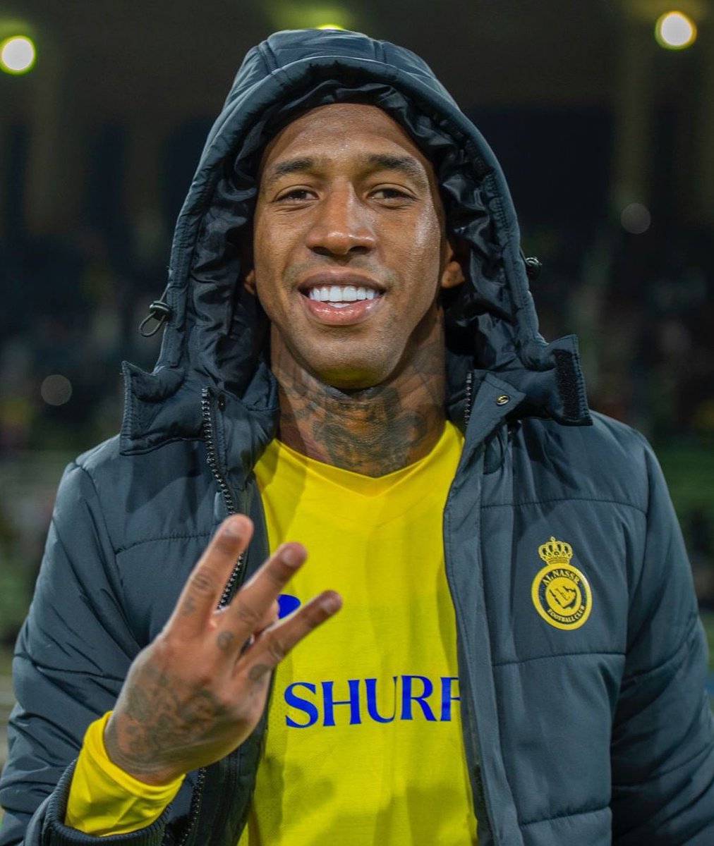 اي عالمي يتابعني وما تابعته و (حسابه
نصراوي) يحط نقطه واتشرف بمتابعته🤞🏻