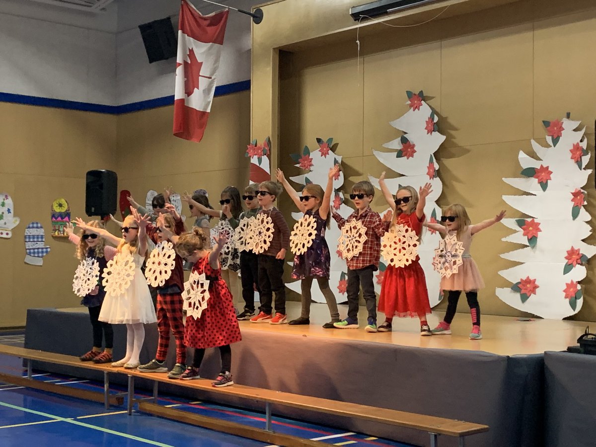 AllisonWires's tweet photo. Bravo to our music teacher M. Jung and supporting teachers! The holiday concert was super fun!@SD63PLake @sd63schools https://t.co/zhAns39d5S