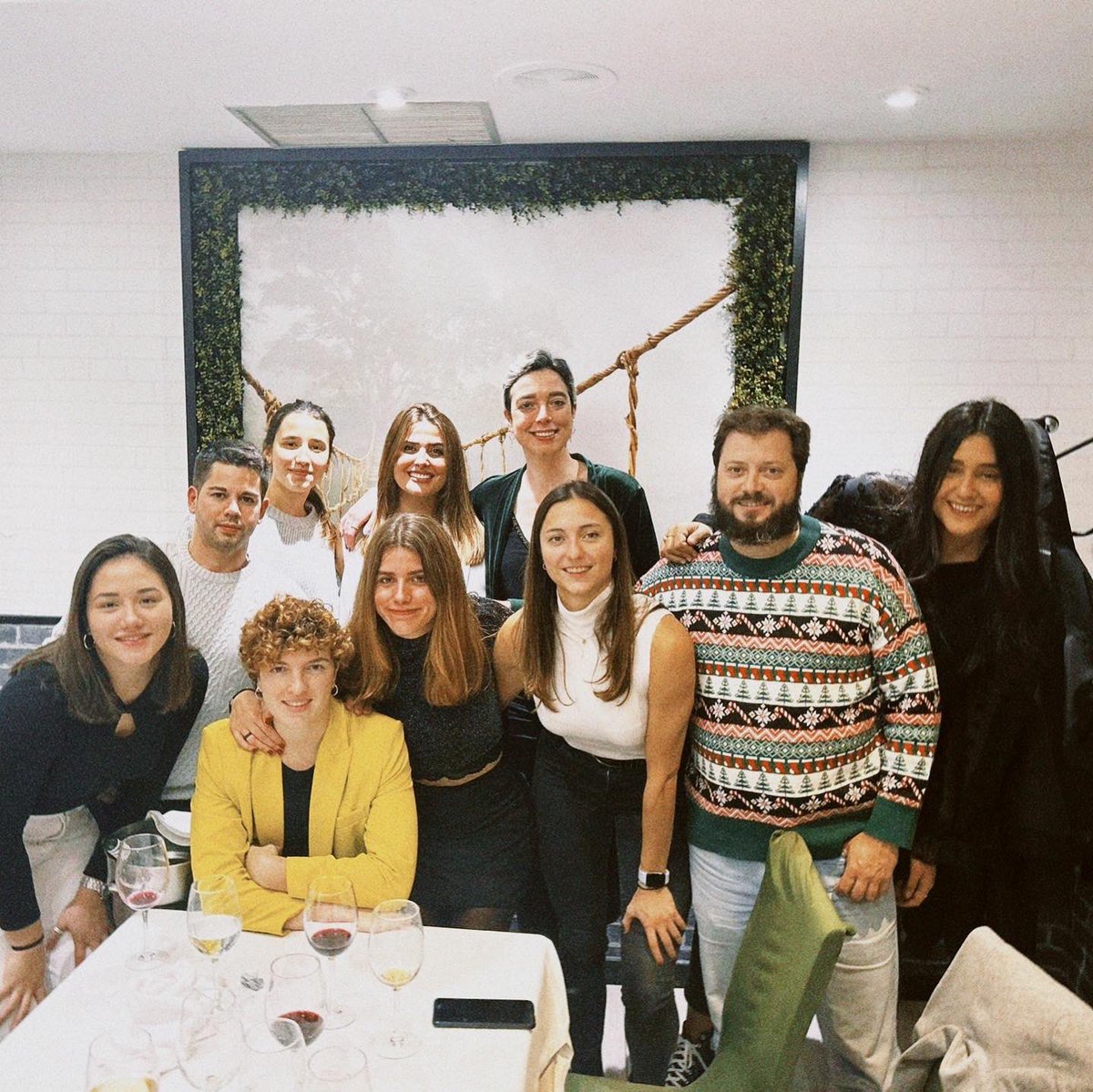 ValcudeA's tweet photo. Y volvimos a tener cena de navidad, después de 3 años. 
Como la famila que somos. 💚

Nuestros equipos seniors el viernes y los de formación el domingo. Seguimos... 

#GoValcude #Alcobendas https://t.co/0XhQRS1uc4