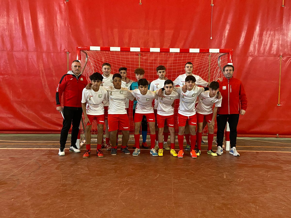 Los cadetes, cosechan un empate en un partido que siempre fueron perdiendo y consiguieron empatar a 4 en los compases finales ante el equipo de Torija en su campo .