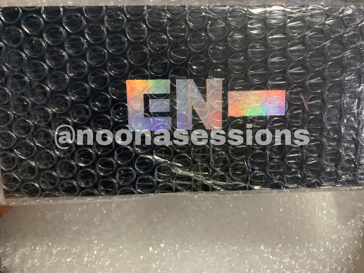 NoonaSessions's tweet photo. WTS/LFB ENHYPEN PH 

Enhypen Official Lightstick Sealed

Sold directly from Weverse. 

Php 2250 

MOD: Can do meet up around Alabang or SDD

MOP: Bank Transfer or Gcash https://t.co/m6EYabqklq