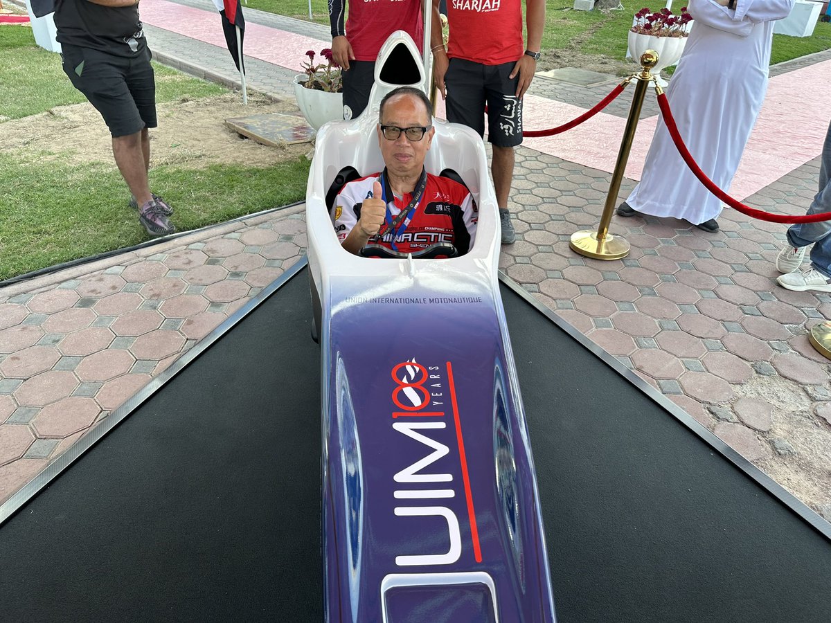 Eric Chan tweet media