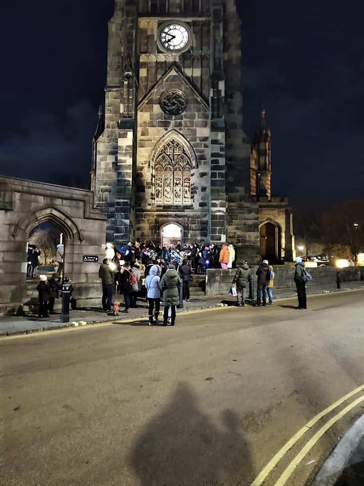 StockportParish's tweet photo. Perfectly brilliant time at @skfoodiefriday with @StockportSilver band singing carols outside St. Mary's https://t.co/xvSc8m8r57