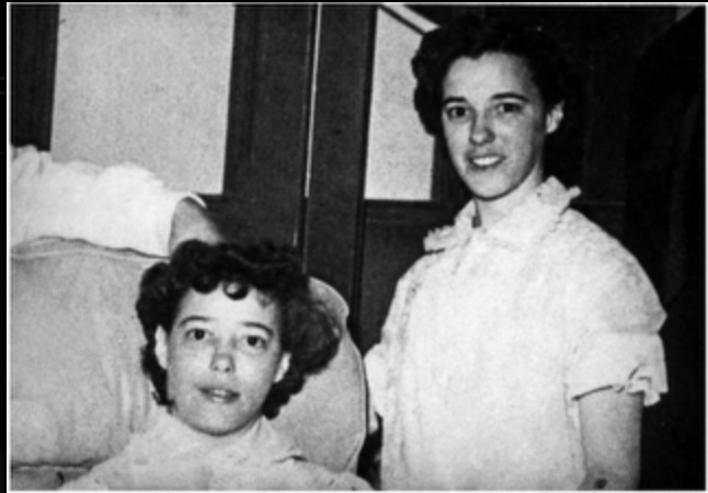 KIReports's tweet photo. 1/#MedTwitter #NephTwitter Let's discuss about Pregnancy post transplant.
 🚩Edith Helm in 1958 is the first woman to get a successful pregnancy who received  kidney from her identical twin sister.
PMID: 21718444 https://t.co/UPVfsgGG3s