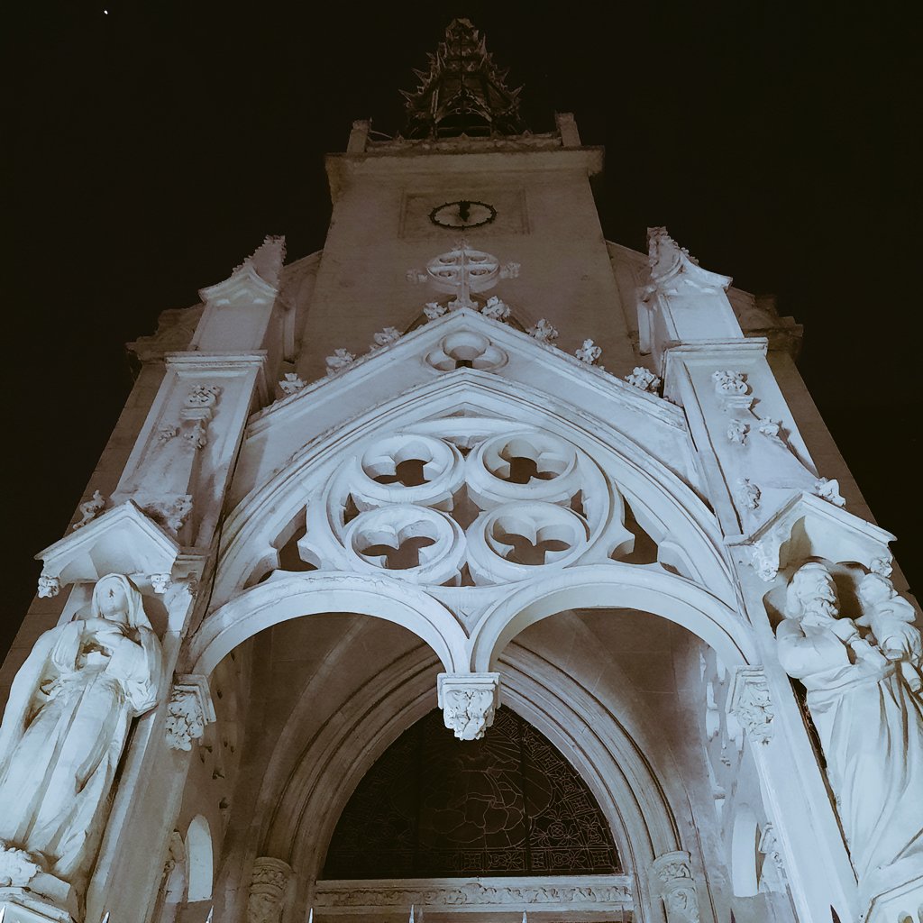 fundarqmx's tweet photo. #triviavisual
Un #RecorridoPresencial @fundarqmx #gratuito en el 2023, a la primera persona que sepa la respuesta correcta.
1. ¿Qué iglesia es?
2. ¿Dónde está?
3. ¿Su estilo #arquitectónico?
¡Suerte! https://t.co/fXBsn3D1Qd