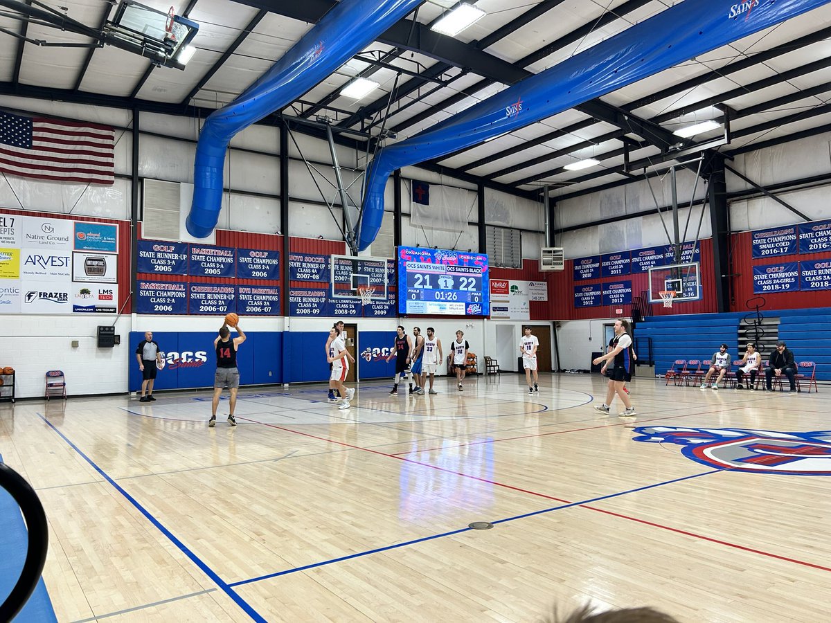 ocssaintshoops's tweet photo. We had a great time in our Annual Alumni basketball game today! OCS Black defeated OCS white despite @jacksonrothwell scoring an alumni game record 40 points. #MARCHON https://t.co/MtTEPMFMXu