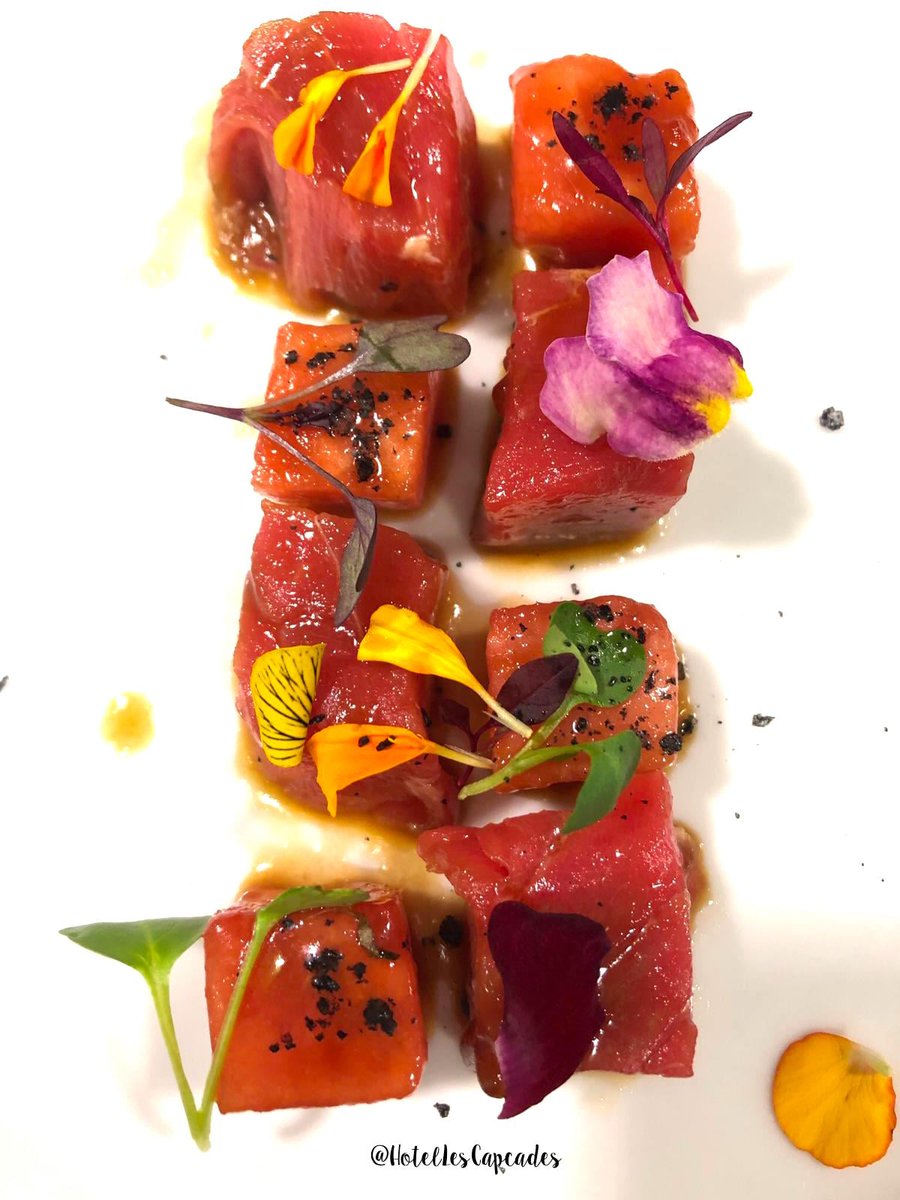 HotelCapcades's tweet photo. La gastronomia de Les Capçades té vida... Ja esteu preparats per provar-la a la tornada de les nostres vacances? 😍

https://t.co/179P1OOjYd

#hotellescapcades #hortadesantjoan #ruralterraalta #terraalta #gastronomia #foodies https://t.co/HlZBAcsyqs