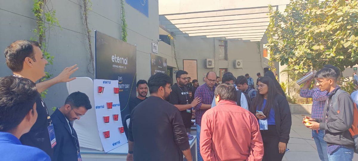 EternalSoft's tweet photo. Here are the Glimpses of our #BOOTH. Unlike regular activities, we combined the joys of #technology and games to create fun moments for all.

#AWSCommunityDay https://t.co/2zeK97114O