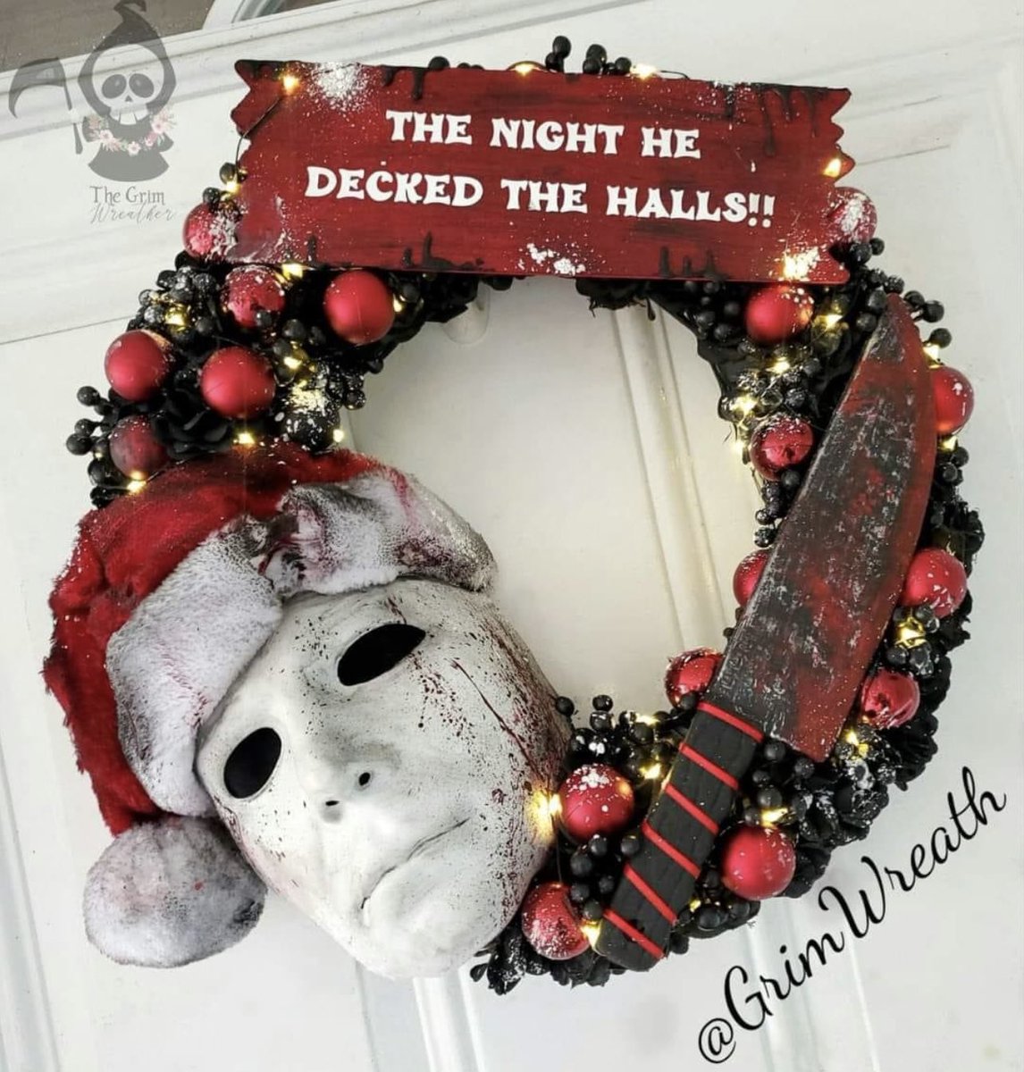HalloweenVerse's tweet photo. When it’s #WreathsAcrossAmericaDay but it’s always Halloween #MichaelMyers #Halloween https://t.co/3KGkBwjJvB