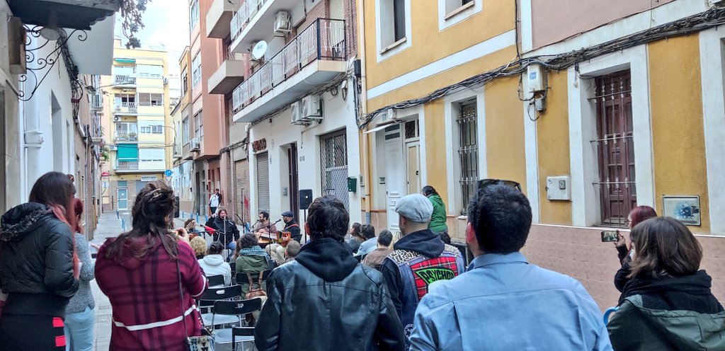 <a href="/corrandescat/">Corrandes.cat</a> canten els versos que fan germans els Països Catalans!