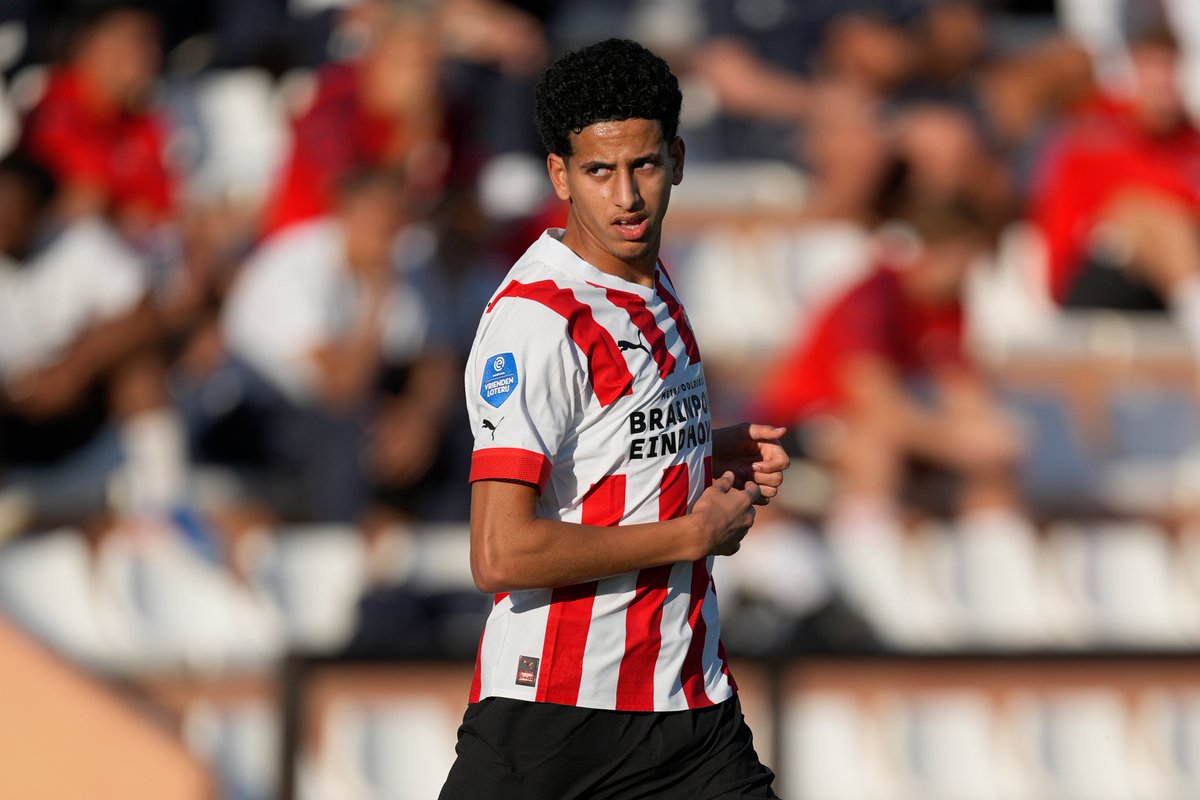 PSVespanol's tweet photo. Sus primeros minutos en el primer equipo 💫
Mo Nassoh (19 años) 🇳🇱
Jason van Duiven (17 años) 🇳🇱
#PSVSAS https://t.co/NfJheZhrBv