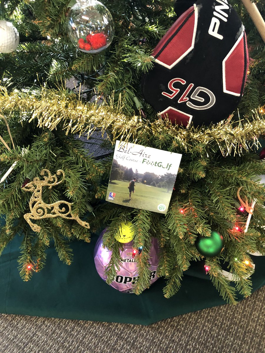 New York Golfer on Twitter "Golf themed Christmas tree at BelAire New York Golfer on Twitter "Golf themed Christmas tree at BelAire