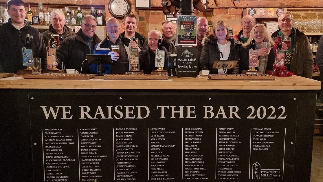 We had the official 'unveiling' of the 'We Raised The Bar 2022' wall plaque last night! All those who pledged some money for our Crowdfunding campaign in return for having their name on our 'wall of thanks' came to see the plaque in all its glory. A big cheers to all of you! 🙏