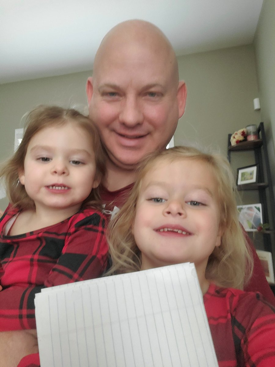 milliken1997's tweet photo. Hey @dailystem teaching my 2 & 6 year old granddaughters to make foldable books to fill with cool items/pictures.
#paperandscissors
#imaginationandcreations
#twoandsix
#stemeveryday https://t.co/Dgk3Xr7orw