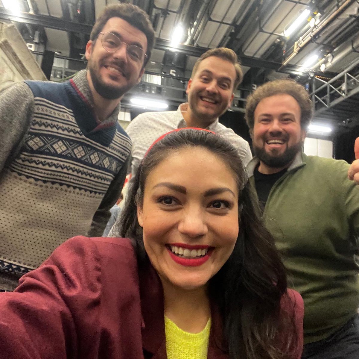 ailynperezsop's tweet photo. #ailynperez #laboheme #Puccini #sneakpeek #BTS #behindthescenes #pucciniopera #iloveopera #operasingersofinstagram #operalife #verismoopera #staatsoperberlin #staasoperunterdenlinden #Berlin #instaopera https://t.co/HsffoV5t5p