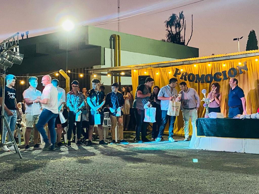 MarceloTestaOK's tweet photo. Aapresid Pergamino- Colon, un año más acompañando el CAPLA en la Escuela Agrotecnica de Pergamino.
Agradecemos la participación de @Aapresid_PC @CosecharOk @FranklinBoglich @BFF_Agric_Testa @Bayer4CropsAR y felicitar a los alumnos que se capacitaron. https://t.co/qz2Q56xp6I