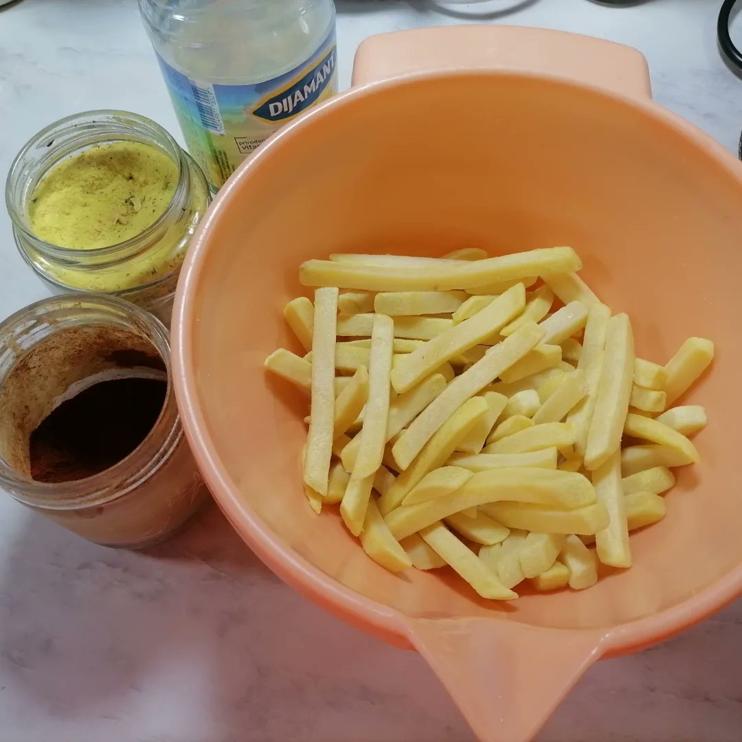 MaliSlatkis2's tweet photo. Ukusni pomfrit iz rerne

Yt link :
https://t.co/A6ReiPivD9

#kitchen #mojakuhinja #food #konyha #kuhinja #ručak #lunchideas #ebéd #lunchrecipe #lunch #Lunchtime #recept #recepti #krompir #POTATO #potatoes #hrana https://t.co/BqXFnZXqQj