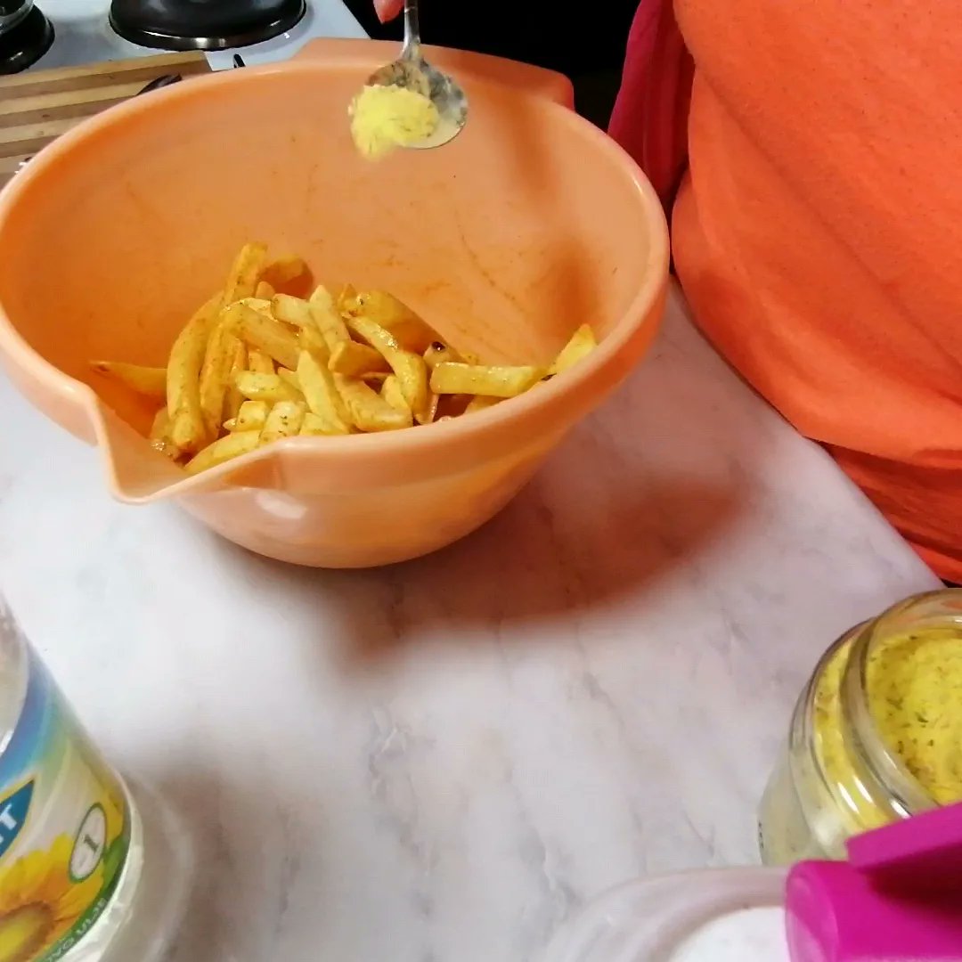MaliSlatkis2's tweet photo. Ukusni pomfrit iz rerne

Yt link :
https://t.co/A6ReiPivD9

#kitchen #mojakuhinja #food #konyha #kuhinja #ručak #lunchideas #ebéd #lunchrecipe #lunch #Lunchtime #recept #recepti #krompir #POTATO #potatoes #hrana https://t.co/BqXFnZXqQj