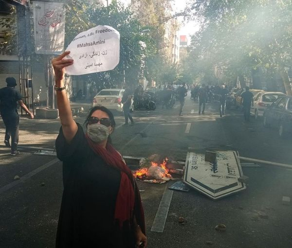 MarianoGiustino's tweet photo. Forza! Mettiamo questi cavoli di pasdaran #IRGC nella lista di org. terroristiche, con tutti i suoi capi, compresi tutti i fiduciari e tutte le imprese controllate. Esigiamo che ciò avvenga, gridiamolo in tutte le sedi. In #Iran sta accadendo qualcosa di epocale 

@RadioRadicale https://t.co/slzE8xCvVS