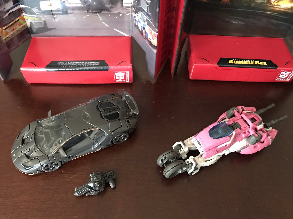 Bobby_Rubio's tweet photo. Picked up #HotRod and #Arcee for my #Transformers collection!
I always liked these characters since #TransformersTheMovie1986 and for the most part, I like the #LiveAction versions of these characters, especially their #AltModes. https://t.co/WNU09flbFi https://t.co/T1FF1RTxun