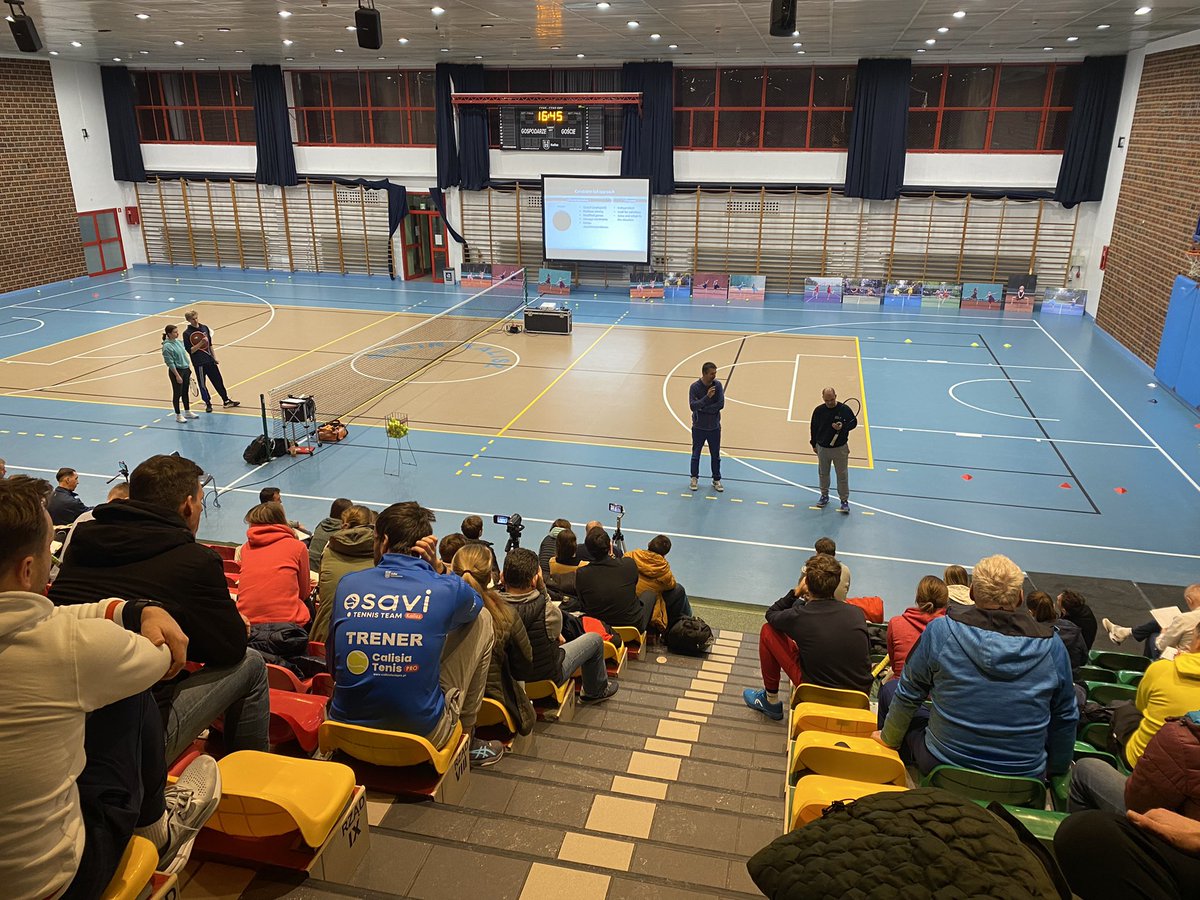 Merlin Van de Braam (@merlinvdb) on Twitter photo The evolution of coaching from a methodological perspective in tennis. Very insightful <a href="/ramargal82/">Rafa Martínez</a> and very clearly presented 🤯🤩 👏
Model based, game based, or constraints led? 🤔 The evolution of coaching from a methodological perspective in tennis. Very insightful <a href="/ramargal82/">Rafa Martínez</a> and very clearly presented 🤯🤩 👏
Model based, game based, or constraints led? 🤔