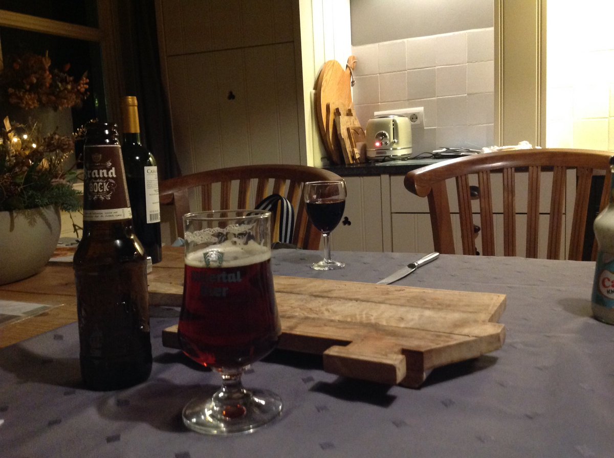 Tholen01's tweet photo. @ih83_zvl @WBrooymans @PhilipBuijck Proost https://t.co/ZomzDErQLB