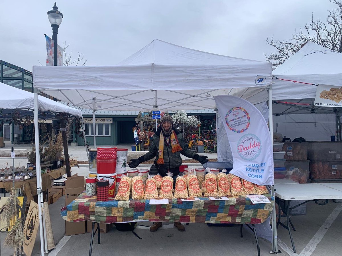 devon_kc's tweet photo. Devon’s Autism Driven Sweet Daddy Corn is selling at Merry Market/Kansas City River Market from 10-5 at booth 136 today.
Are you addicted yet?
Flavors: Original, Vanilla Rum, Cinnamon Habanero, Apple Pie and Gingerbread https://t.co/OLBF0fZv5U