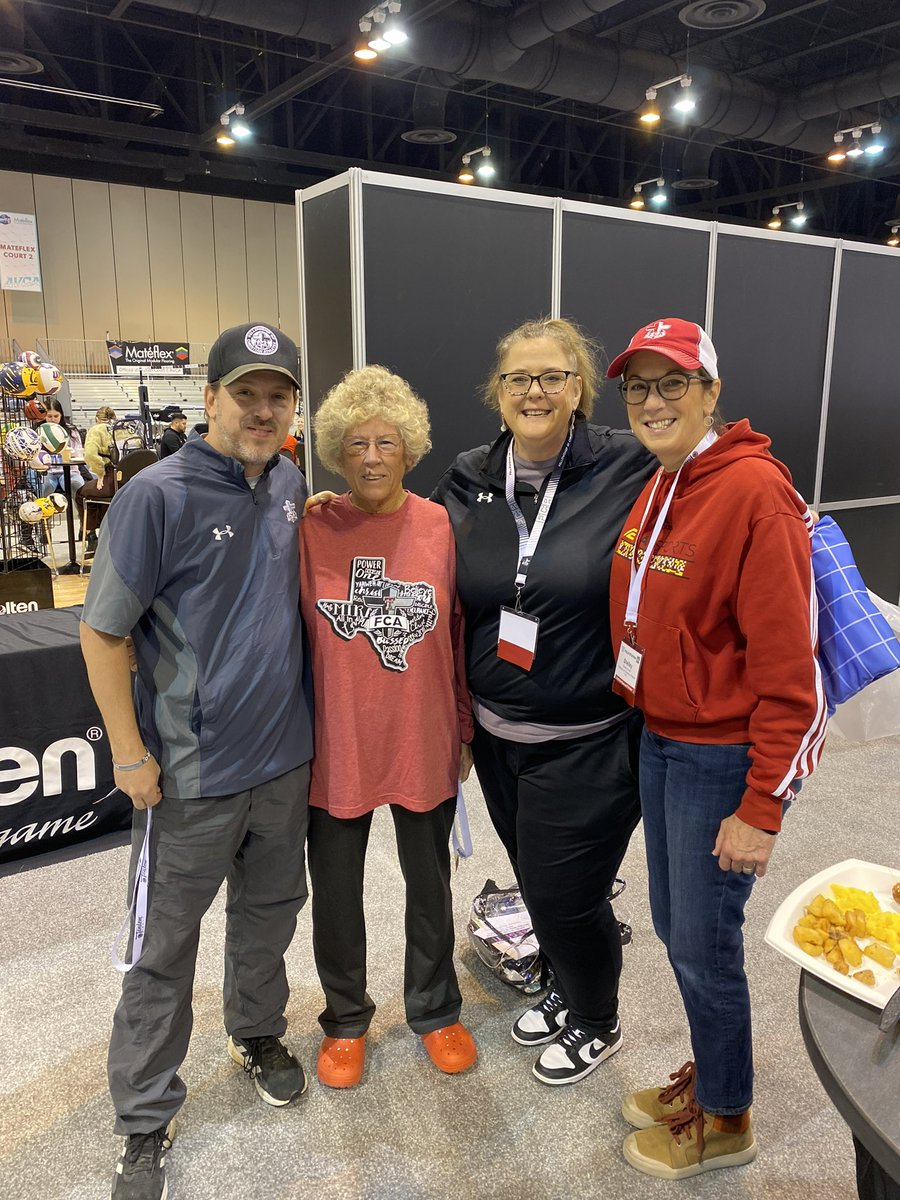 fcachaplainttu's tweet photo. Jodi Manore (head volleyball coach in Bedford, Michigan and the winningest coach in the country with over 2,200 wins) repping @TTU_FCA at the AVCA Convention today! https://t.co/QuyMx1BK7s