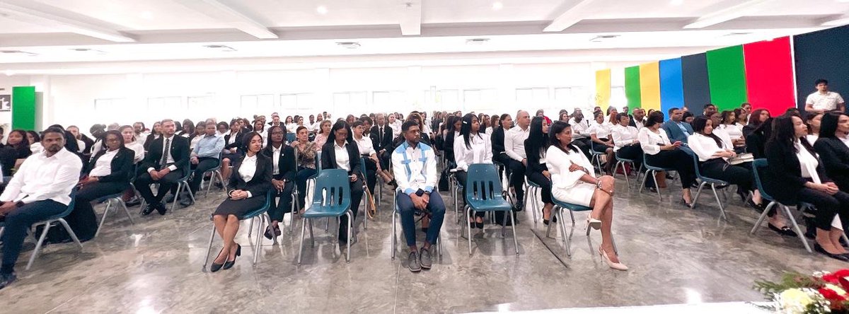 Skarlet_DPM's tweet photo. Conferencia con FRANCISCO CANTIZANO NADAL, Director de Protocolo y Ceremonial de Estado del MIREX, en el marco de la Clausura CURSO DE PROTOCOLO Y CEREMONIAL DE ESTADO organizado por la Escuela de Relaciones Internacionales de UNICARIBE.
#UniCaribeRRII
#DiplomaciaProactiva https://t.co/ZjaMz71kk1
