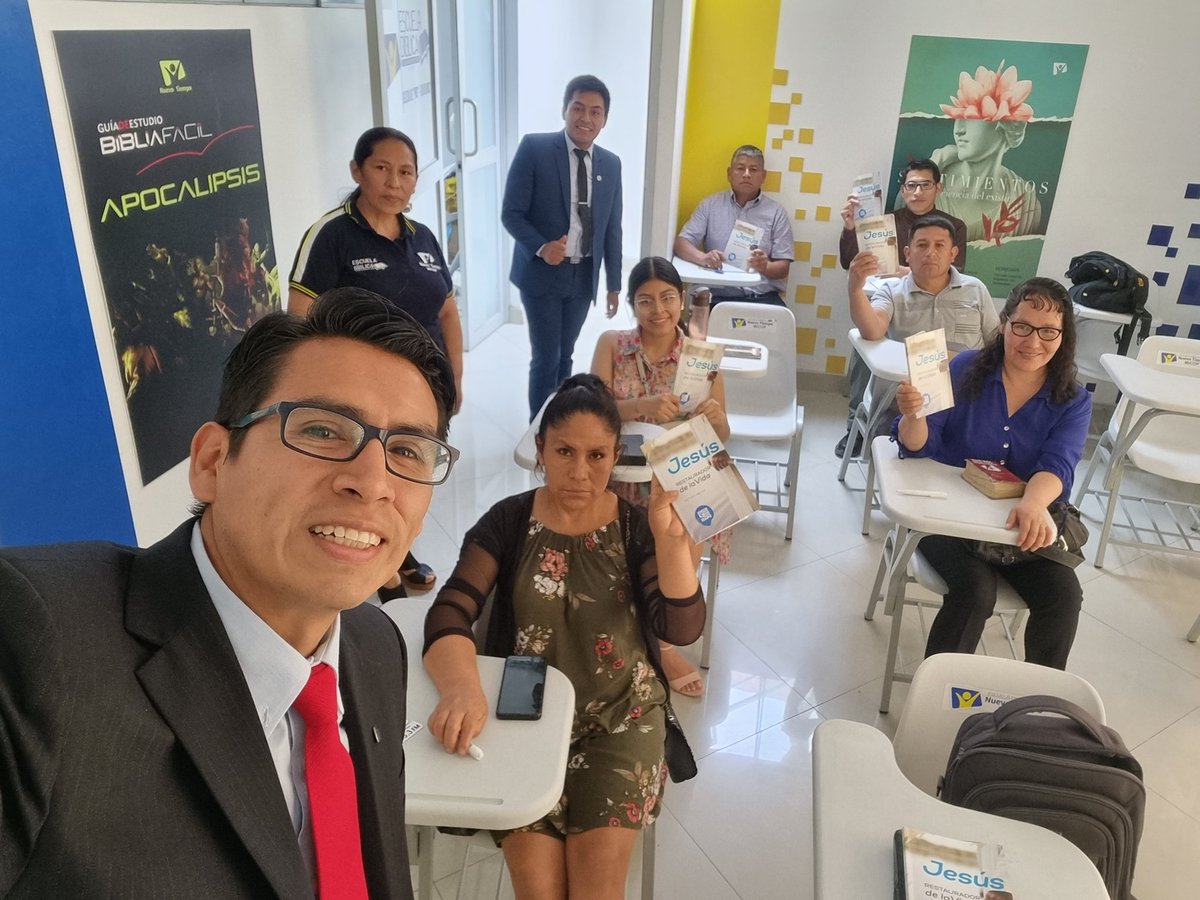 👉Percy, estudiante de la #EscuelaBíblicaNT 📻de Pro #MiCOP decide ser bautizado y nacer como un nuevo discípulo para el Reino de Dios 👑🙏📖🔥 #EstudiosBíblicos 📖 <a href="/NuevoTiempoPeru/">Nuevo Tiempo Perú</a>
📡#DeLaTransmisiónAlBautismo 🕊