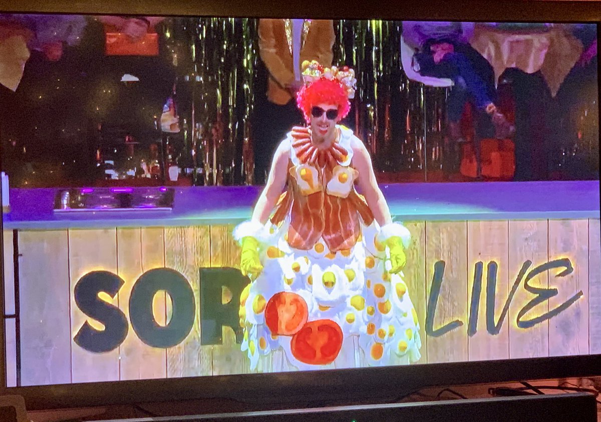 AnnCecilieN's tweet image. #Ohdearohdear Janice has entered the chat! Black pudding has never looked sexier! 😎 #sortedlive #Janice