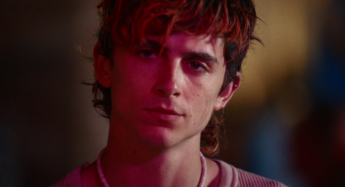 timotheenet's tweet photo. #TimotheeChalamet in #BonesAndAll caps now up! https://t.co/0NeoaaBUoN