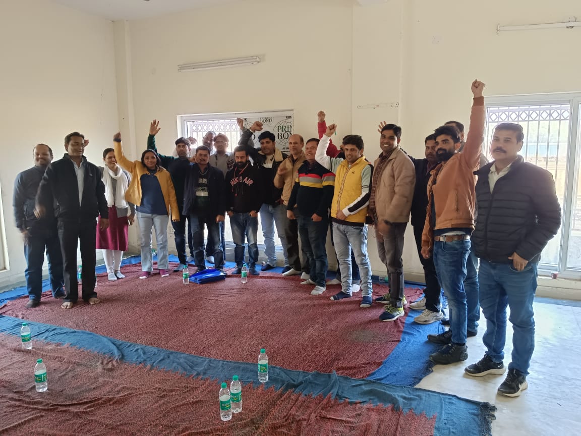 Hqnrmu09's tweet photo. हेडक्वॉर्टर डिवीजन की शाखा संख्या09 की पांचवीं शाखा परिषद की बैठक तुगलकाबाद में आयोजित की गई।
@HqNrmu 
@NRMU_NR https://t.co/cWNXJdbM6j