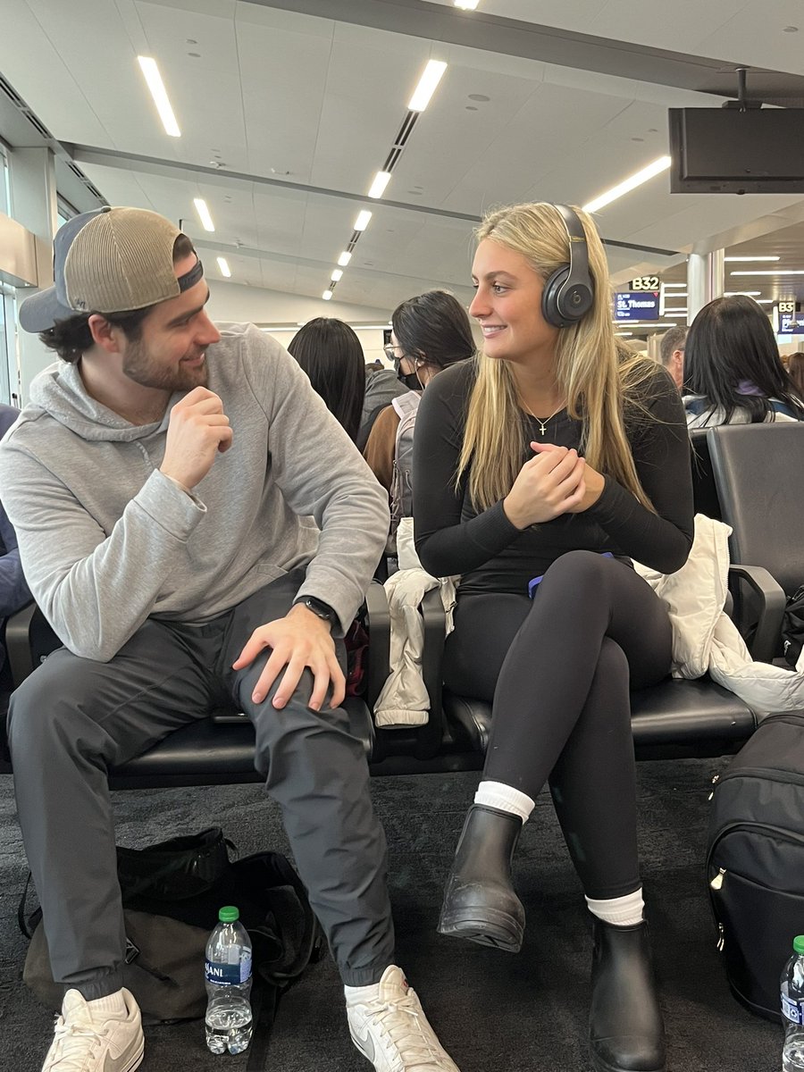 kstuetzer22's tweet photo. Colorado, here we come!!! ππΏβ·οΈπ #familytimerocks #christmastrip2022 @RStuetzer11 @JStuetzer @TStuetzer https://t.co/KD92TP3yoz