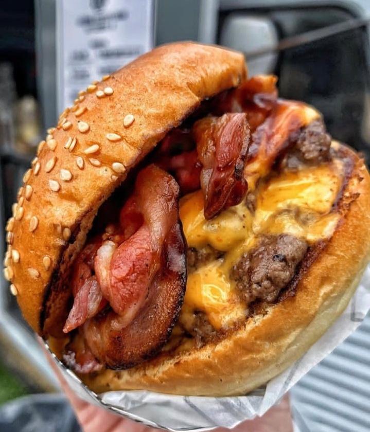 TensaiMovil's tweet photo. A sight to behold 😍😍😋 https://t.co/axGss9P9Bi