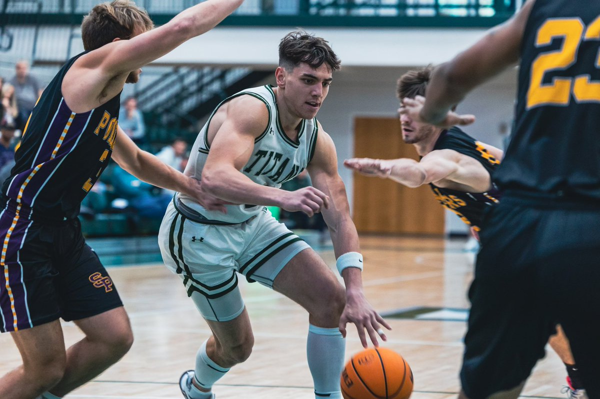 GHeflenJr's tweet photo. @IWUhoopscom @lheflen23 To your point, here’s a more recent picture. https://t.co/8Y5Xe44ixe