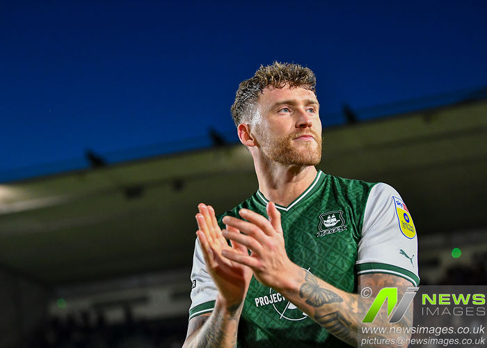Plymouth Argyle defender Dan Scarr  (6) celebrates a win at full time  during the Sky Bet League 1 match Plymouth Argyle vs Mor …
@Only1Argyle #pafc
@ShrimpsOfficial #UTS
@SkyBetLeagueOne @EFL
@kasalaimages
Sales - pictures@newsimages.co.uk