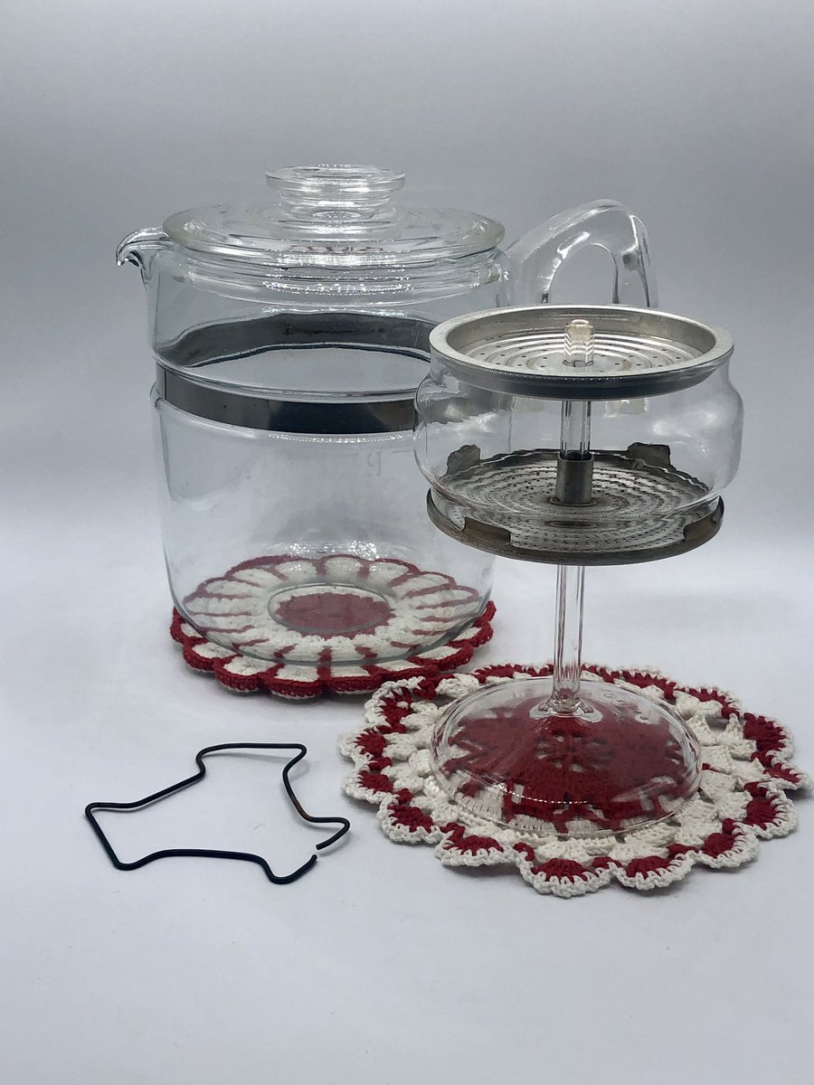 beezyandco's tweet photo. Coffee time! This Pyrex Flameware percolator is available on @Etsy @beezyandco - link in bio #vintage #etsy #CoffeeLover #coffee #CoffeeTime #pyrex #gifts #giftideas #Christmas #ChristmasGift #christmasgiftideas #SaturdayVibes #coffeebreak #christmastime #ChristmasCountdown https://t.co/wSOLa2jnCk
