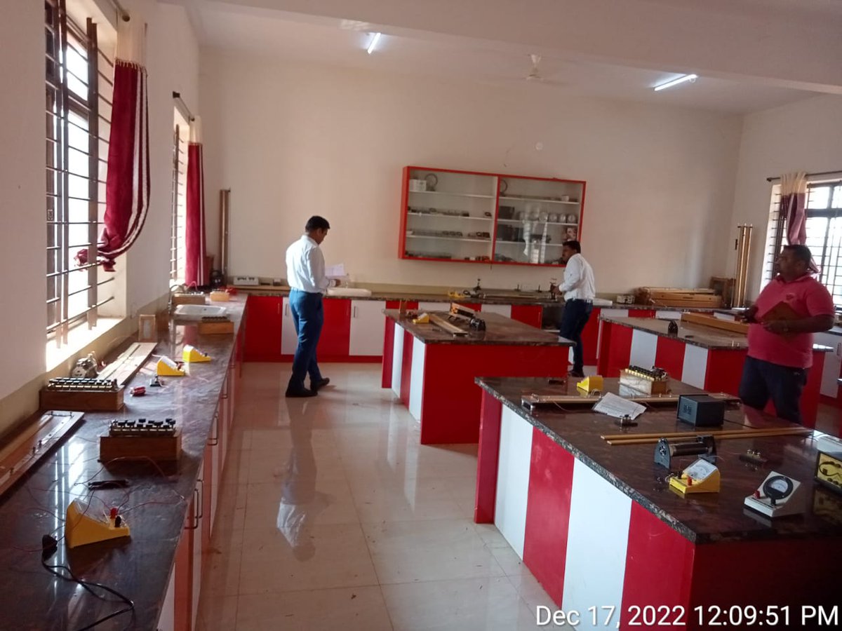 Today visited District Officer . Given suggestions to students how read &amp; write ✍️ in exam. &amp; checked food quality #mmdrpukaplapur bidar.  #karnatakaMWD <a href="/BidarMinority/">Bidar Minority Welfare Department</a> <a href="/DOMGOK/">Department of Minority Welfare, Govt of Karnataka</a>