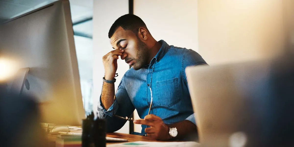SO_pr's tweet photo. Don’t get trapped by overthinking! 3 ways to confidently make quick decisions  #biz #productivity #SOuseful  https://t.co/zgAzEaGX7A https://t.co/4fv6zT9GqH